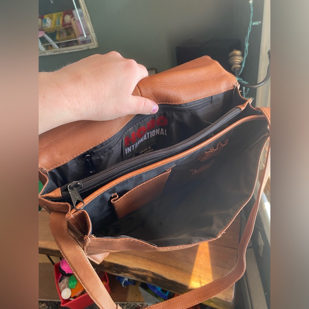 HOBO Brown Leather Shoulder Bag - Picture 7 of 14